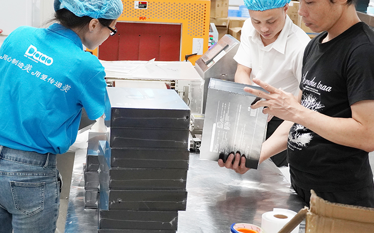 DAAO cosmetics OEM： What are the key fac