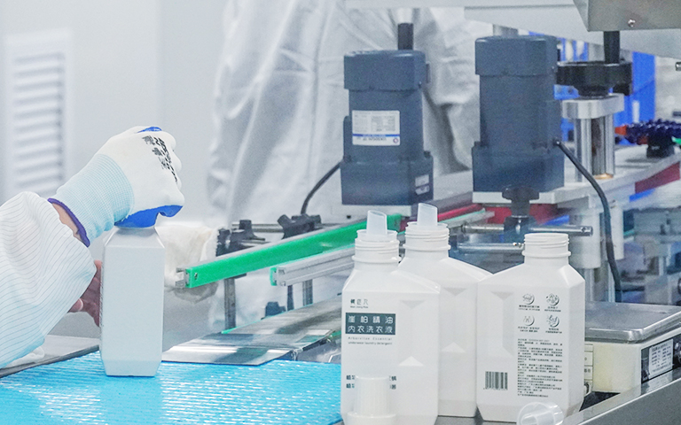 Daao oem&odm Cosmetics Manufacturers in Guangzhou,Guangdong ,China：OEM skincare product manufacturing, providing you with excellent service.(pic1)